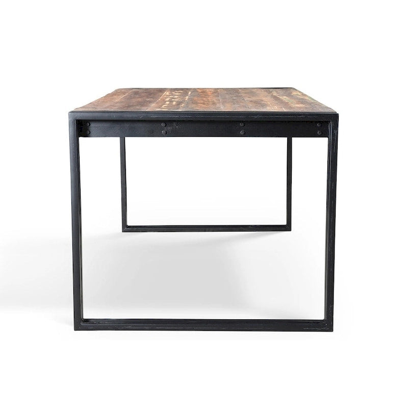 Table de salle à manger en bois faite à la main