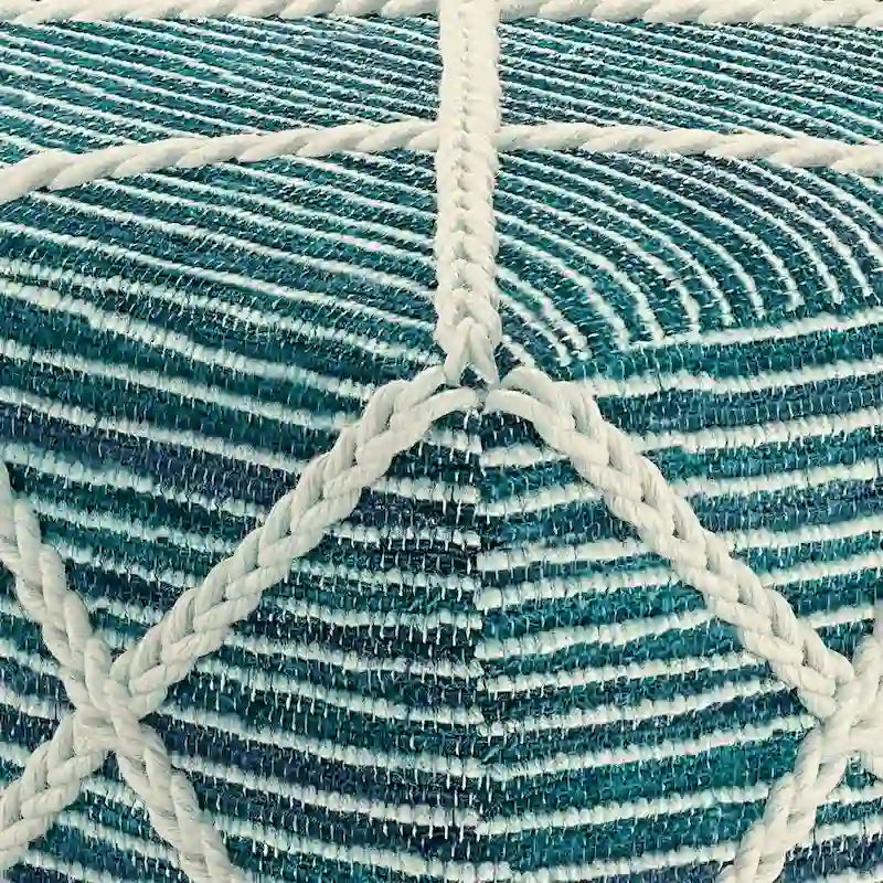 Pouf – Un repose-pieds élégant