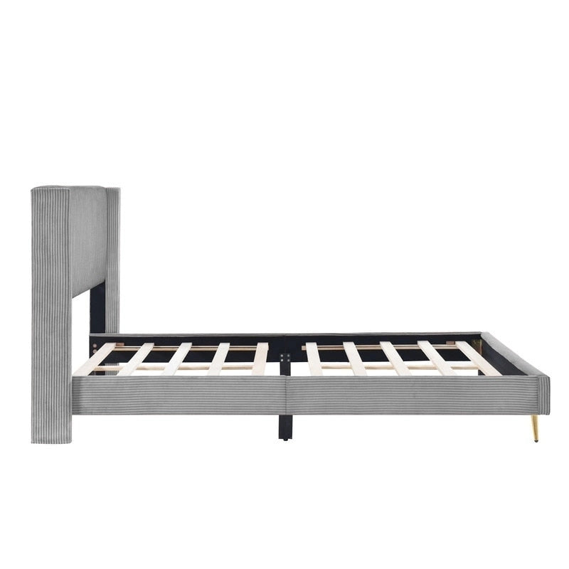 Lit plateforme élégant en bois tapissé avec tête de lit capitonnée