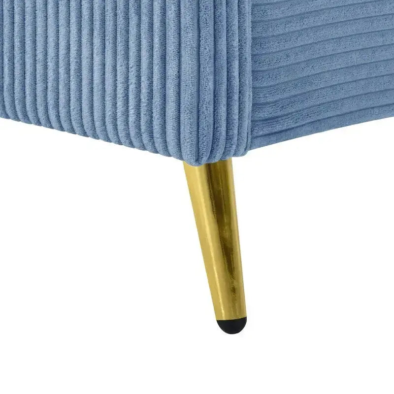 Lit plateforme élégant en bois tapissé avec tête de lit capitonnée