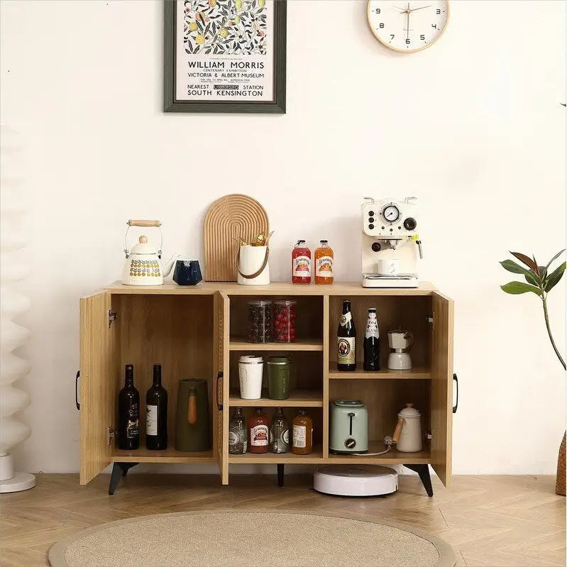 Armoire à trois portes de 45,3 po de largeur avec rotin naturel
