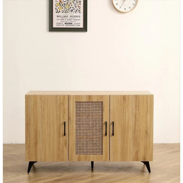 Armoire à trois portes de 45,3 po de largeur avec rotin naturel